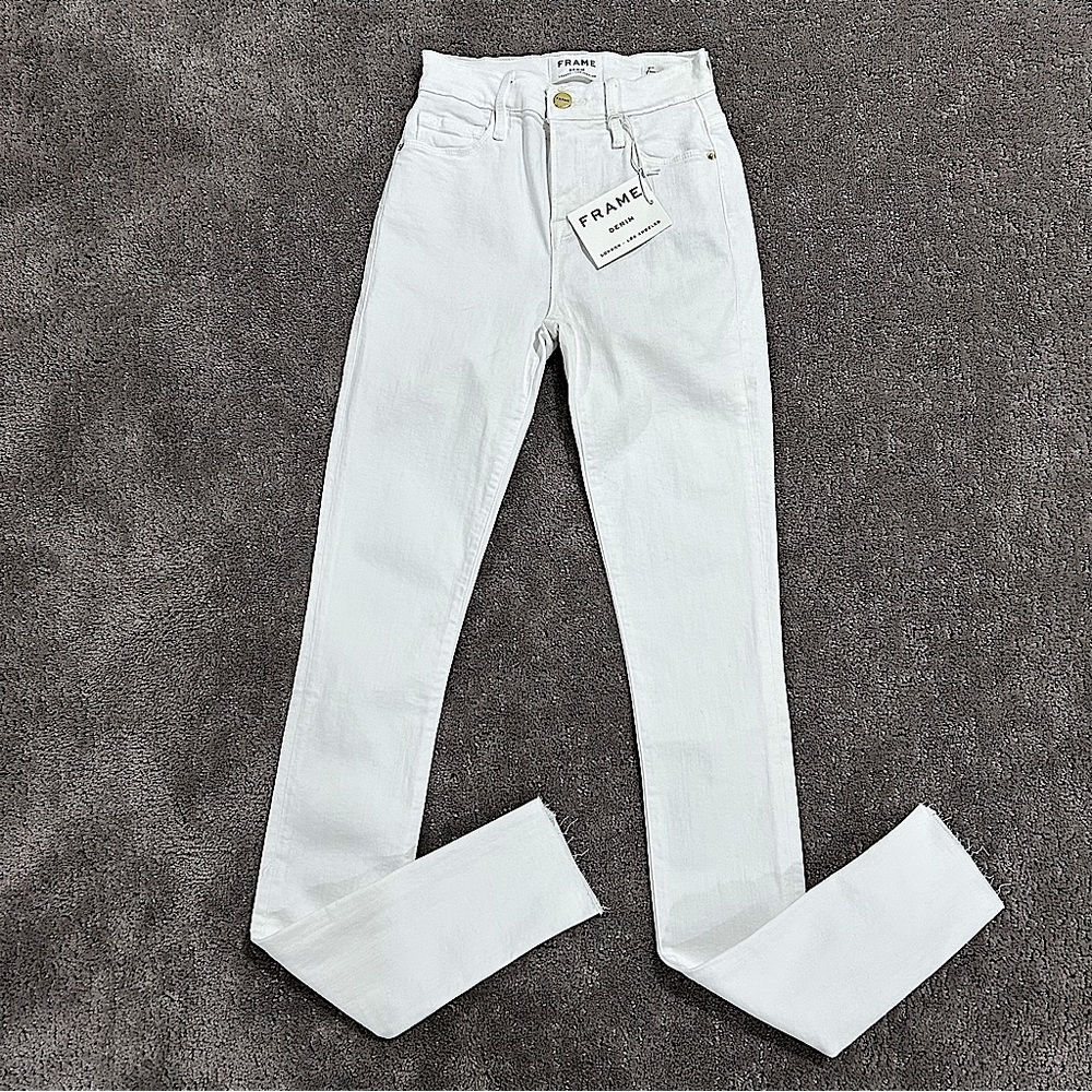 NWT Frame Denim Forever Karlie Skinny Jeans in White
